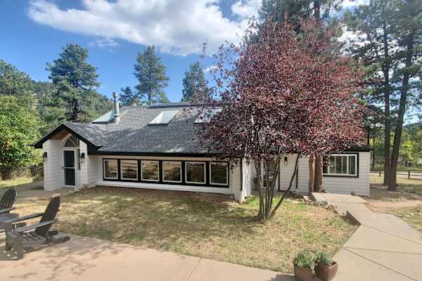 House sit in Evergreen, CO, US