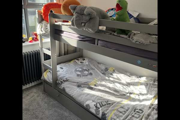 House sit in Leeds, United Kingdom