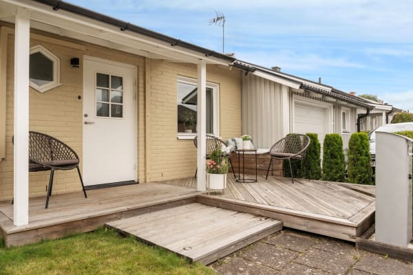 House sit in Trollhättan, Sweden