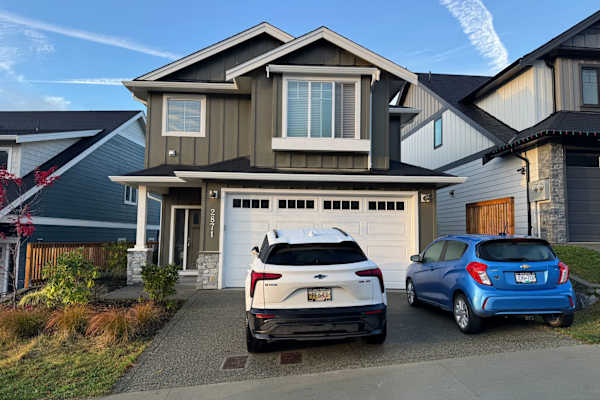 House sit in Langford, BC, Canada