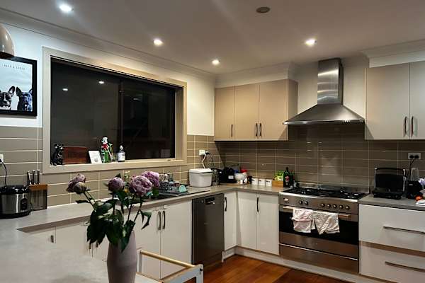 House sit in Melbourne, VIC, Australia