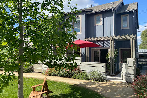 House sit in Sacramento, CA, US