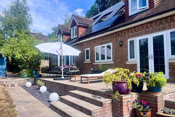 House sit in Farnham, United Kingdom