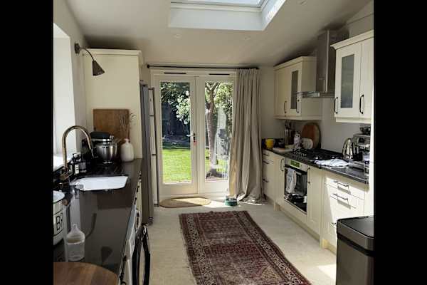 House sit in Barnes, United Kingdom