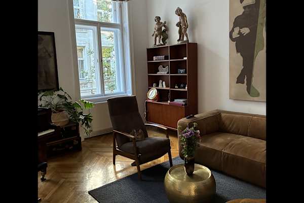House sit in Vienna, Austria