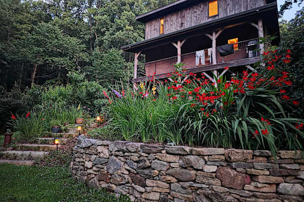 House sit in Asheville, NC, US