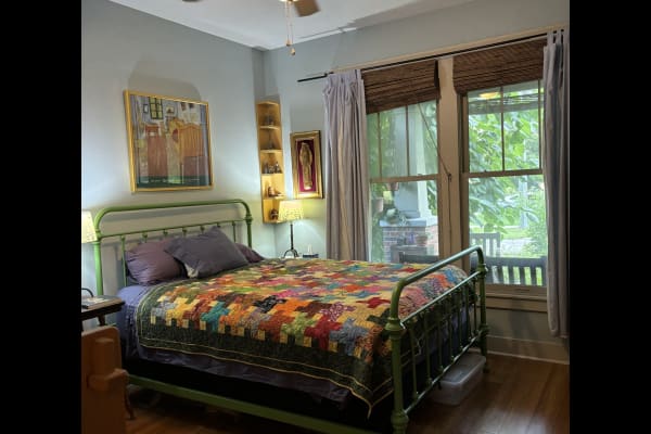 House sit in Gainesville, FL, US