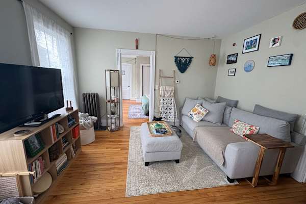 House sit in Portland, ME, US