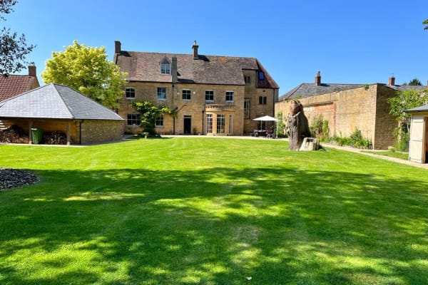 House sit in Martock, United Kingdom