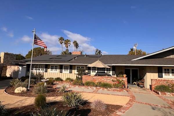 House sit in North Tustin, CA, US