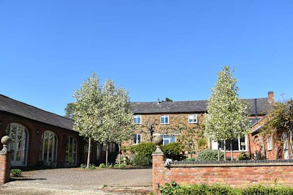 House sit in Weedon Beck, United Kingdom