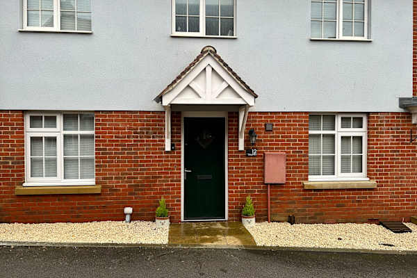 House sit in Hailsham, United Kingdom