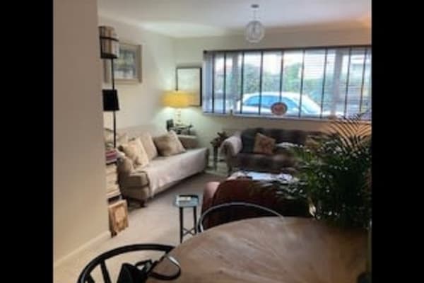 House sit in West Wimbledon, United Kingdom