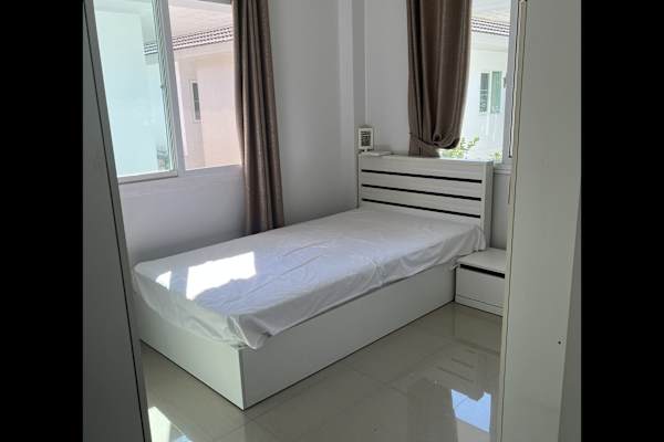 House sit in Chiang Mai, Thailand