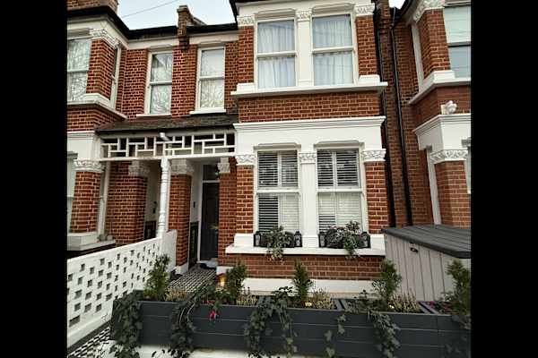 House sit in Hammersmith, United Kingdom