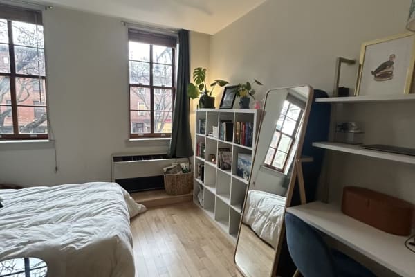 House sit in Brooklyn, NY, US