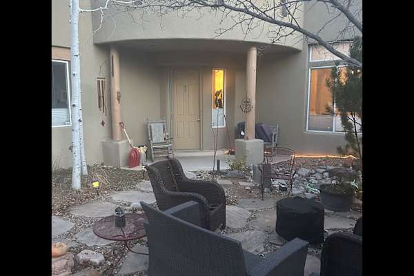 House sit in Santa Fe, NM, US