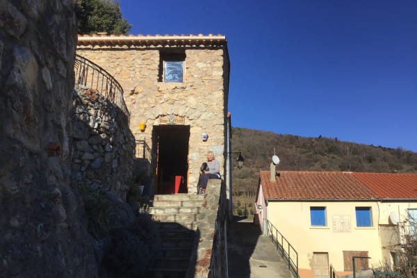 House sit in Montferrer, France