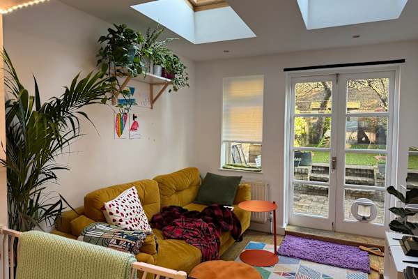 House sit in Kentish Town, United Kingdom