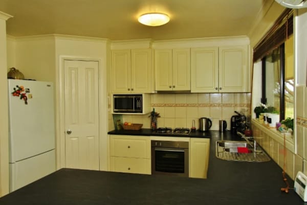 House sit in Heathcote, VIC, Australia