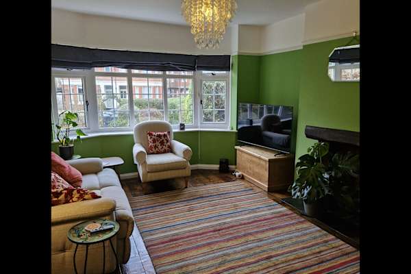 House sit in Kenilworth, United Kingdom