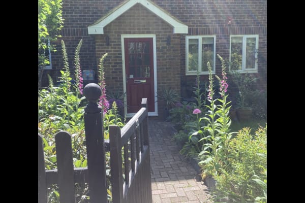 House sit in Storrington, United Kingdom