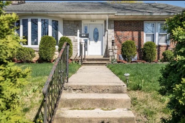 House sit in Reading, PA, US