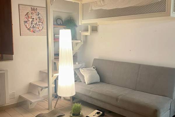 House sit in Florence, Italy