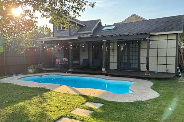 House sit in Dallas, TX, US