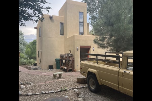House sit in Taos, NM, US