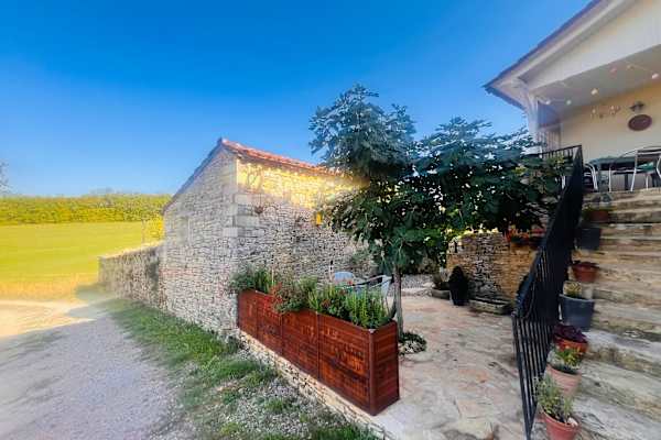 House sit in Gindou, France