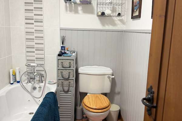 House sit in Newton Abbot, United Kingdom