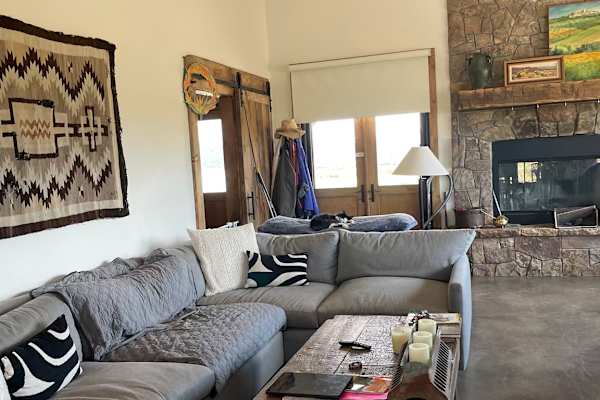House sit in Westcliffe, CO, US