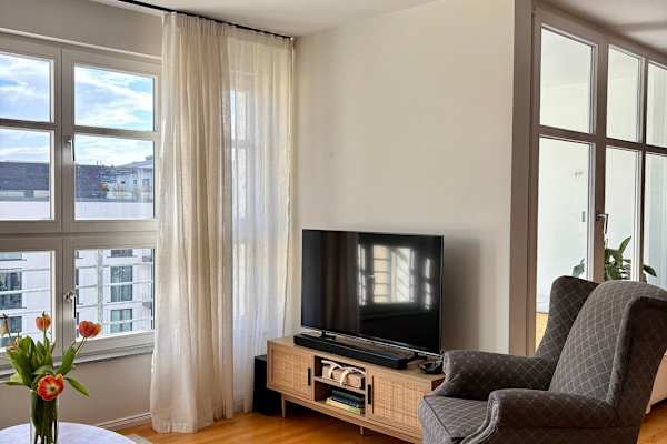 House sit in Berlin, Germany