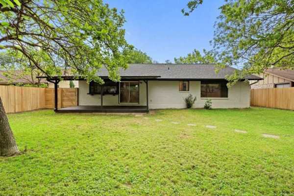 House sit in Austin, TX, US