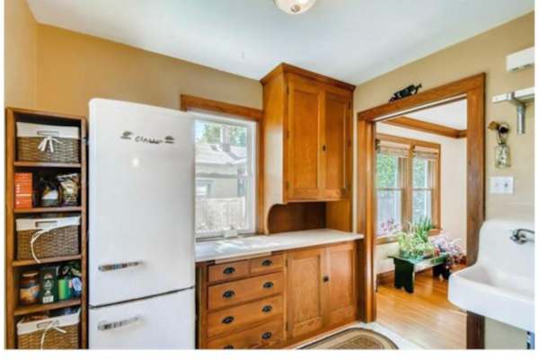 House sit in Minneapolis, MN, US