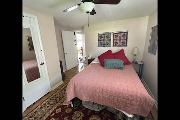 House sit in Irondequoit, NY, US