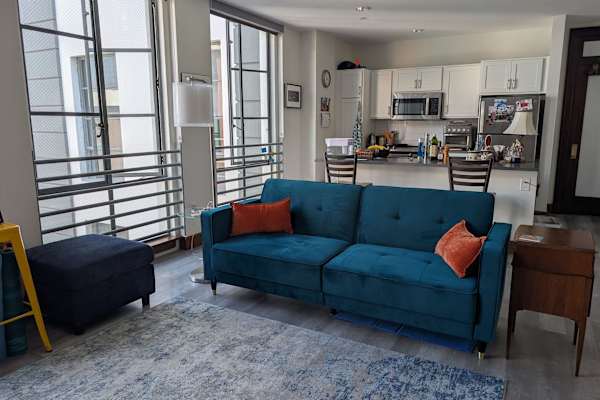 House sit in Long Beach, CA, US