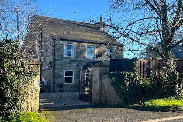 House sit in Knaresborough, United Kingdom