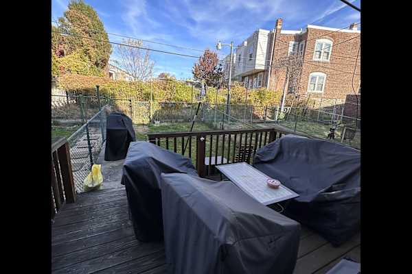 House sit in Philadelphia, PA, US