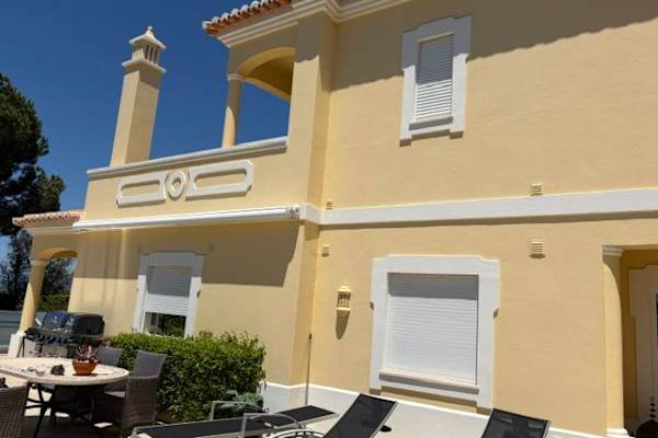 House sit in Carvoeiro, Portugal