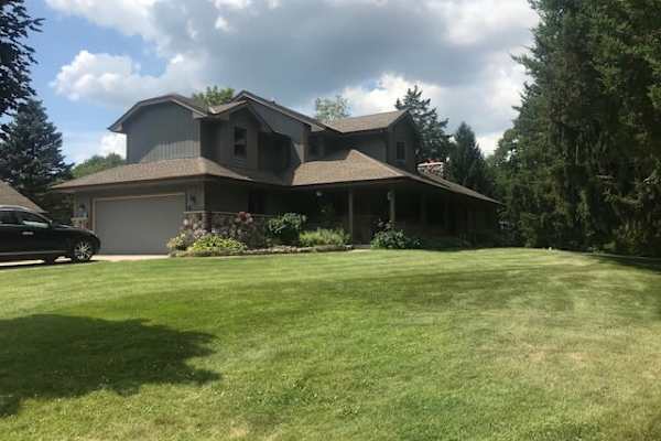 House sit in Hartland, WI, US