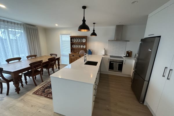 House sit in Drury, New Zealand