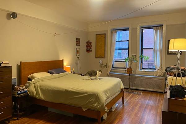 House sit in Brooklyn, NY, US