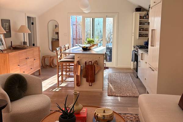 House sit in San Francisco, CA, US