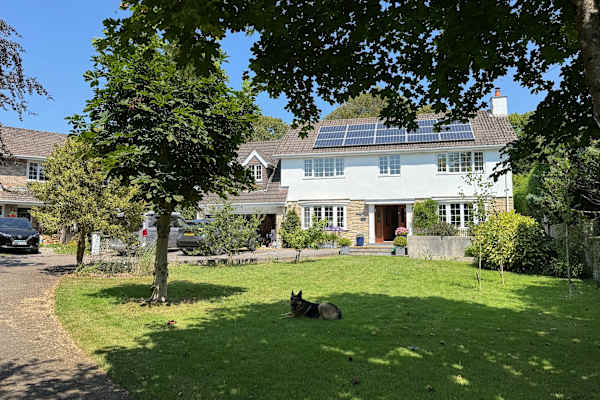 House sit in Llantwit Major, United Kingdom
