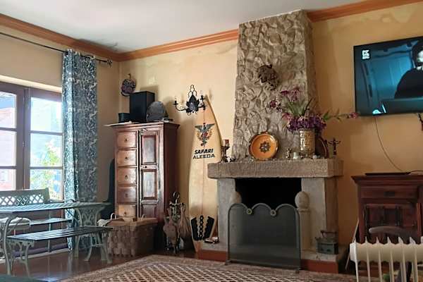 House sit in Peniche, Portugal