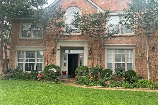 House sit in Grapevine, TX, US