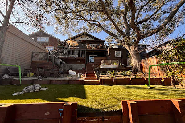 House sit in Piedmont, CA, US