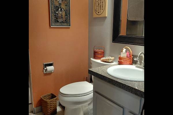 House sit in Colorado Springs, CO, US